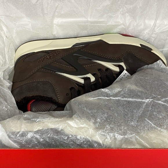 2023 Reebok Pump Omni Zone 2 'Valentine's Day Sz. 4.5 Mens/Sz. 6.5 Women’s - Picture 10 of 16